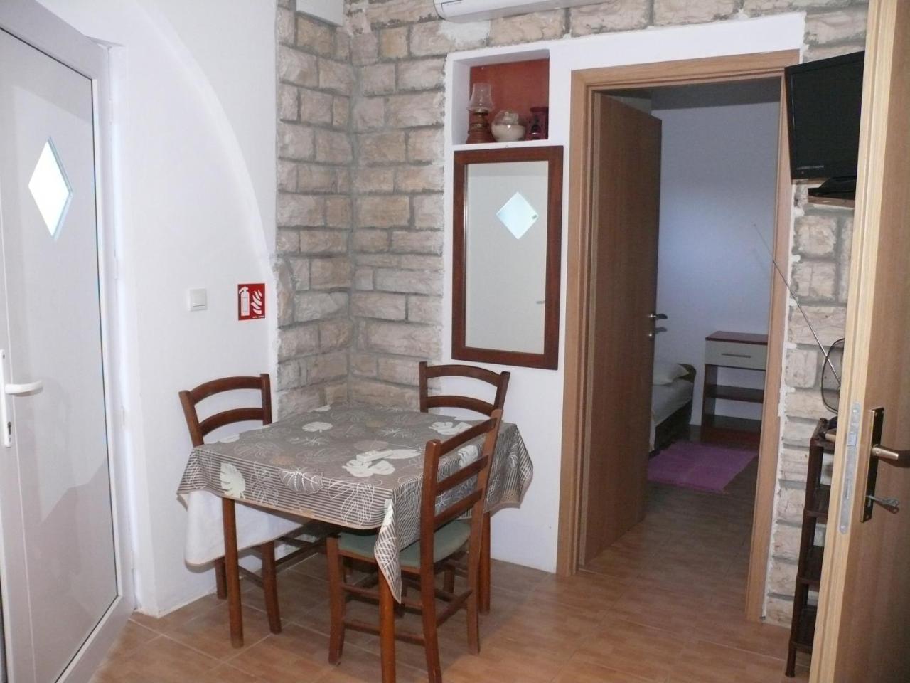 Apartments Panonija Novalja Habitación foto
